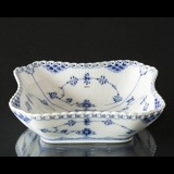 Blue Fluted, Full Lace, square Salad Bowl no. 1/1231 or 578, capacity 80 cl., Royal Copenhagen 21cm