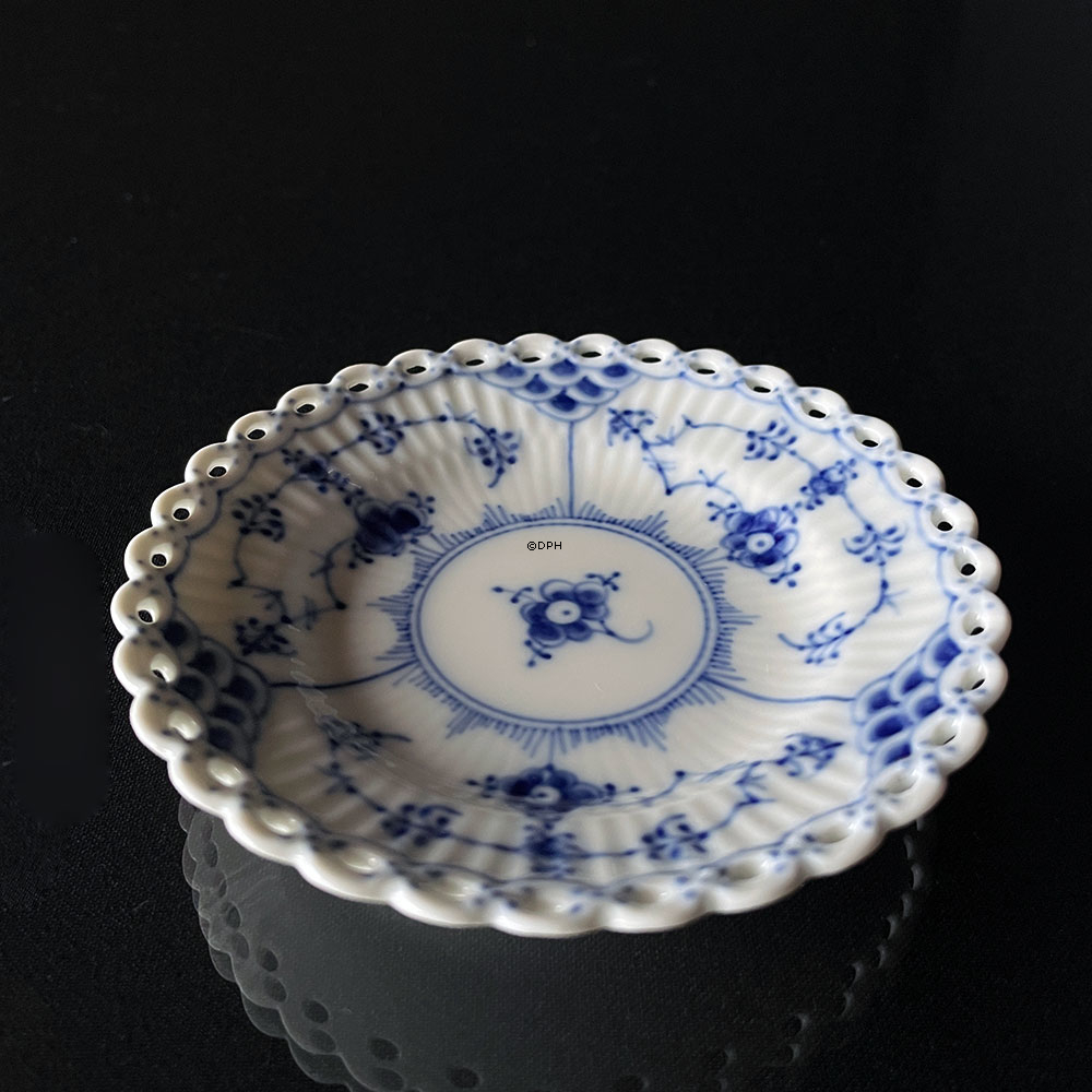 Musselmalet, helblonde, lille rund asiet 11cm nr. 1/1145 eller 612, Royal Copenhagen