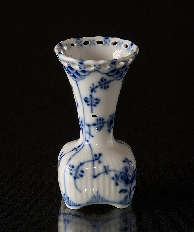 Musselmalet, helblonde, lille kuvert vase nr. 1/1161 eller 673, Royal Copenhagen