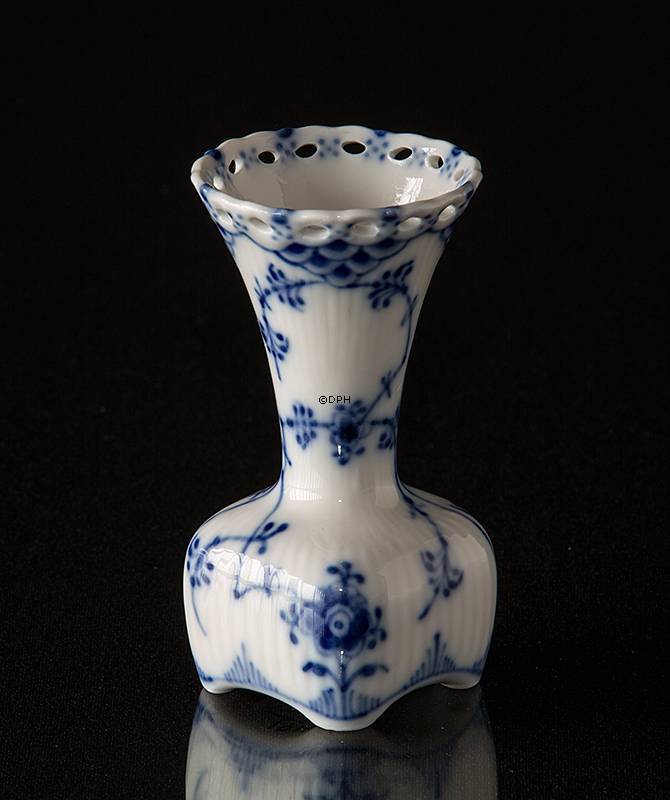 Musselmalet, helblonde, lille kuvert vase nr. 1/1161 eller 673, Royal Copenhagen