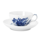 Blue Flower, Curved, Tea Cup no. 10/1550 or 083, Royal Copenhagen