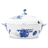 Blue Flower, Curved, oval Tureen with cover no. 10/1666 or 181, capacity 200 cl., Royal Copenhagen