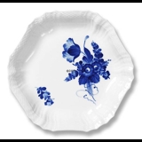 Blå Blomst, svejfet, sekskantet kagefad nr. 10/1527 eller 421, Royal Copenhagen ø23cm