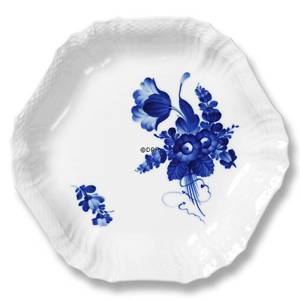 Blå Blomst, svejfet, sekskantet kagefad, Royal Copenhagen ø23cm | Nr. 1106421 | Alt. 10-1527 | DPH Trading