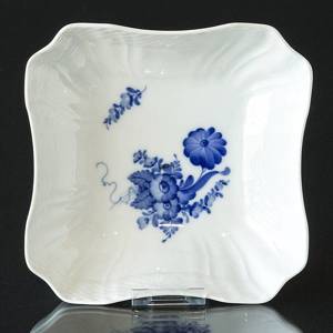 Blå Blomst, svejfet, kvadratisk salatskål ø21cm | Nr. 1106576 | Alt. 10-1522 | DPH Trading
