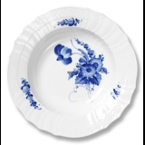 Blå Blomst, svejfet, dyb tallerken 24cm nr. 10/1614 eller 605, Royal Copenhagen