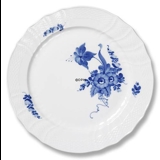 Blue Flower, Curved, Plate 22cm no. 622, Royal Copenhagen