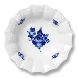 Blå Blomst, flettet, rund asiet, Royal Copenhagen 17cm | Nr. 1107351 | Alt. 10-8008 | DPH Trading