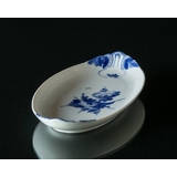 Blå Blomst, flettet, oval asiet, theskebakke nr. 10/8124 eller 353, Royal Copenhagen 25cm