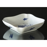 Blue Flower, Braided, square Salad Bowl no. 10/8063 eller 576, Royal Copenhagen 21cm