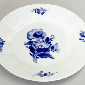 Blå Blomst, kantet, flad tallerken, Royal Copenhagen ø17cm | Nr. 1108617 | Alt. 10-8518 | DPH Trading
