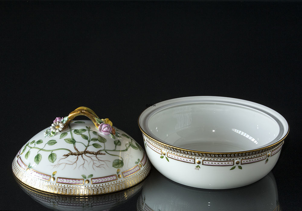 Flora Danica lågfad rundt, indhold 180 cl, bredde 240 mm, Royal Copenhagen