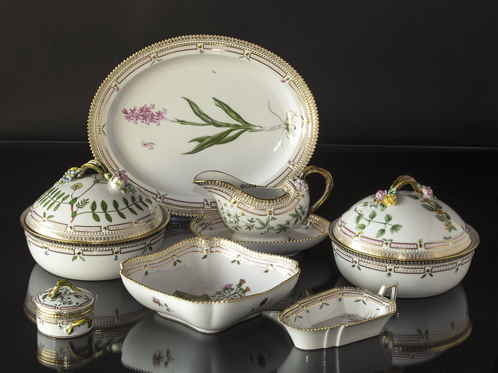 Flora Danica lågfad nr. 172 eller 20/3568 rundt, indhold 180 cl, bredde 240 mm, Royal Copenhagen