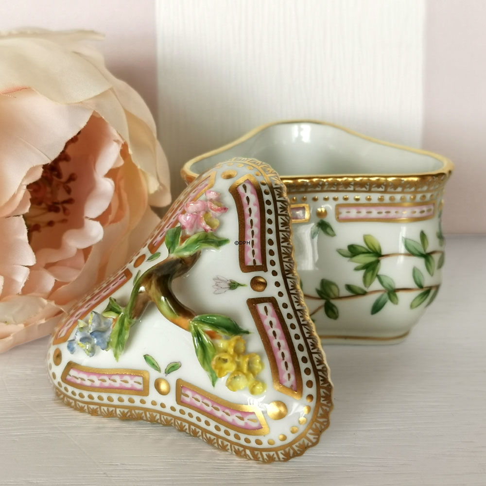 Flora Danica dessertkop trekantet m fad nr. 20-3575 10 cl, Royal Copenhagen