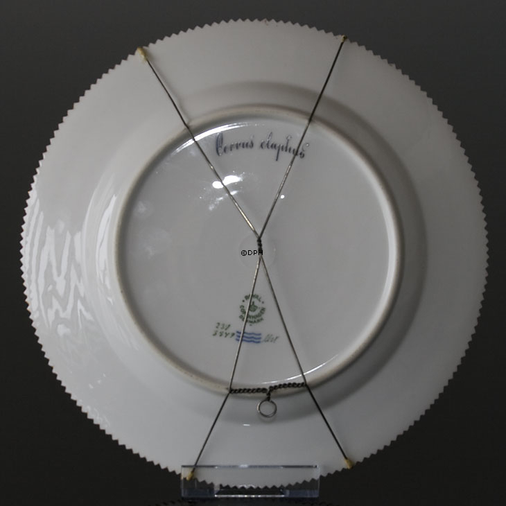 Fauna Danica flad tallerken med kronvildt, Royal Copenhagen