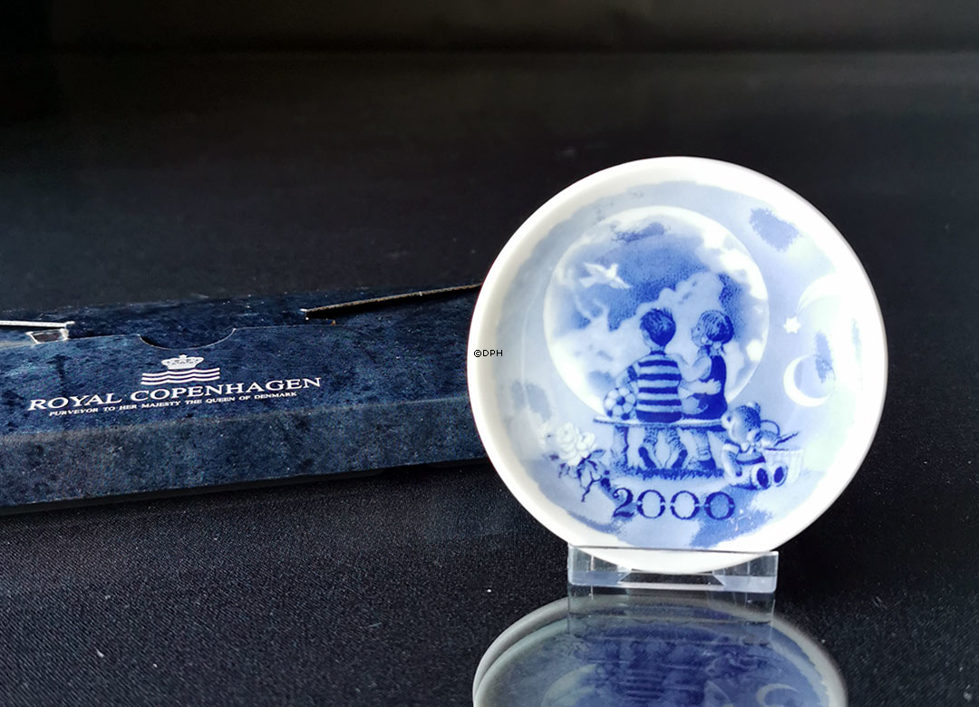 2000 Royal Copenhagen Millennium Plaquette