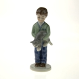 Annual Figurine 2001, Boy with cat, Royal Copenhagen