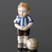 Michael, Dreng som spiller fodbold. Figur i Royal Copenhagens serie af mini...