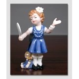 Birgitte, Pige med blomst i håret. Figur i Royal Copenhagens serie af minibørn nr. 008