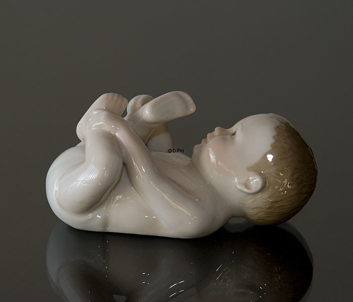 Pludrende baby, Royal Copenhagen figur nr. 027