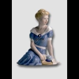 Lady sitting, Royal Copenhagen figurine no. 051 in the Scandinavian women series