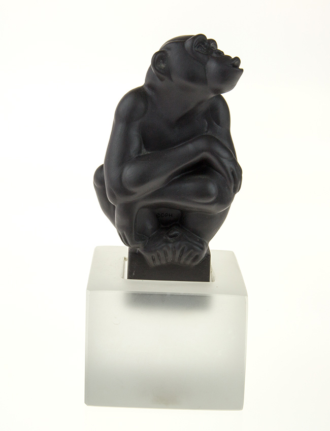 Sort chimpanse, Royal Copenhagen abefigur nr. 066