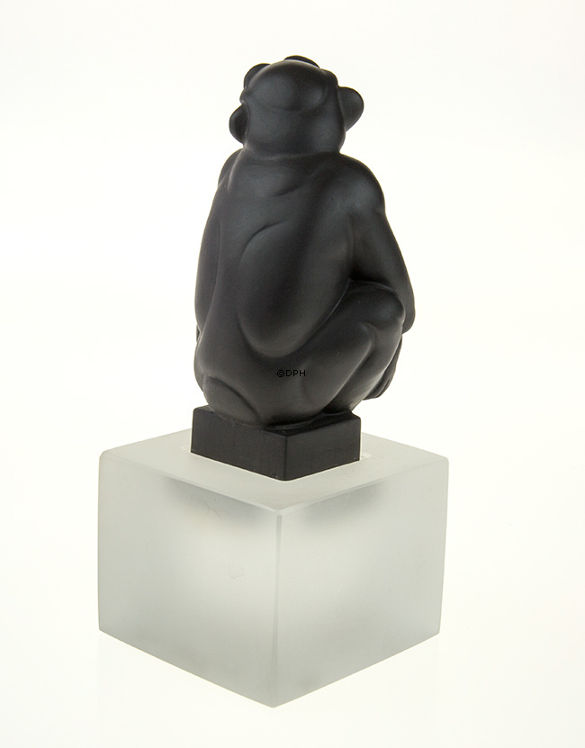 Sort chimpanse, Royal Copenhagen abefigur nr. 066