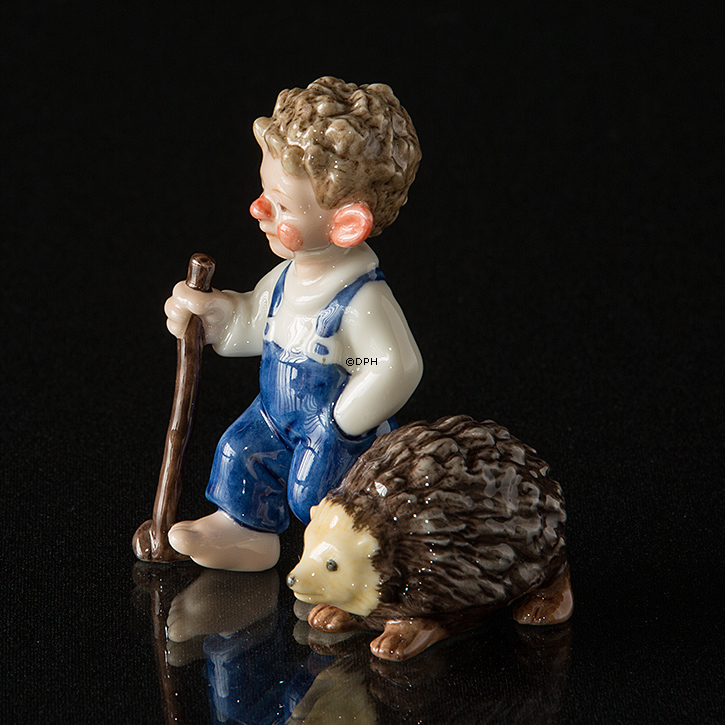 Trolde Storebror med pindsvin, Royal Copenhagen troldefigur nr. 095