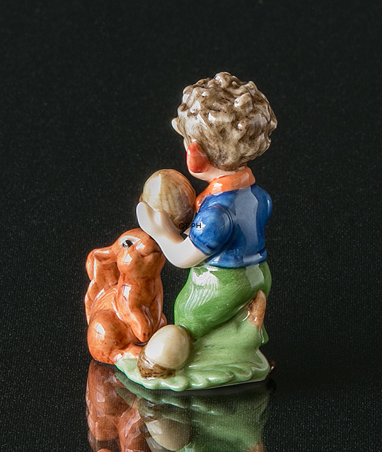 Trolde Lillebror med egern/kanin, Royal Copenhagen troldefigur nr. 097