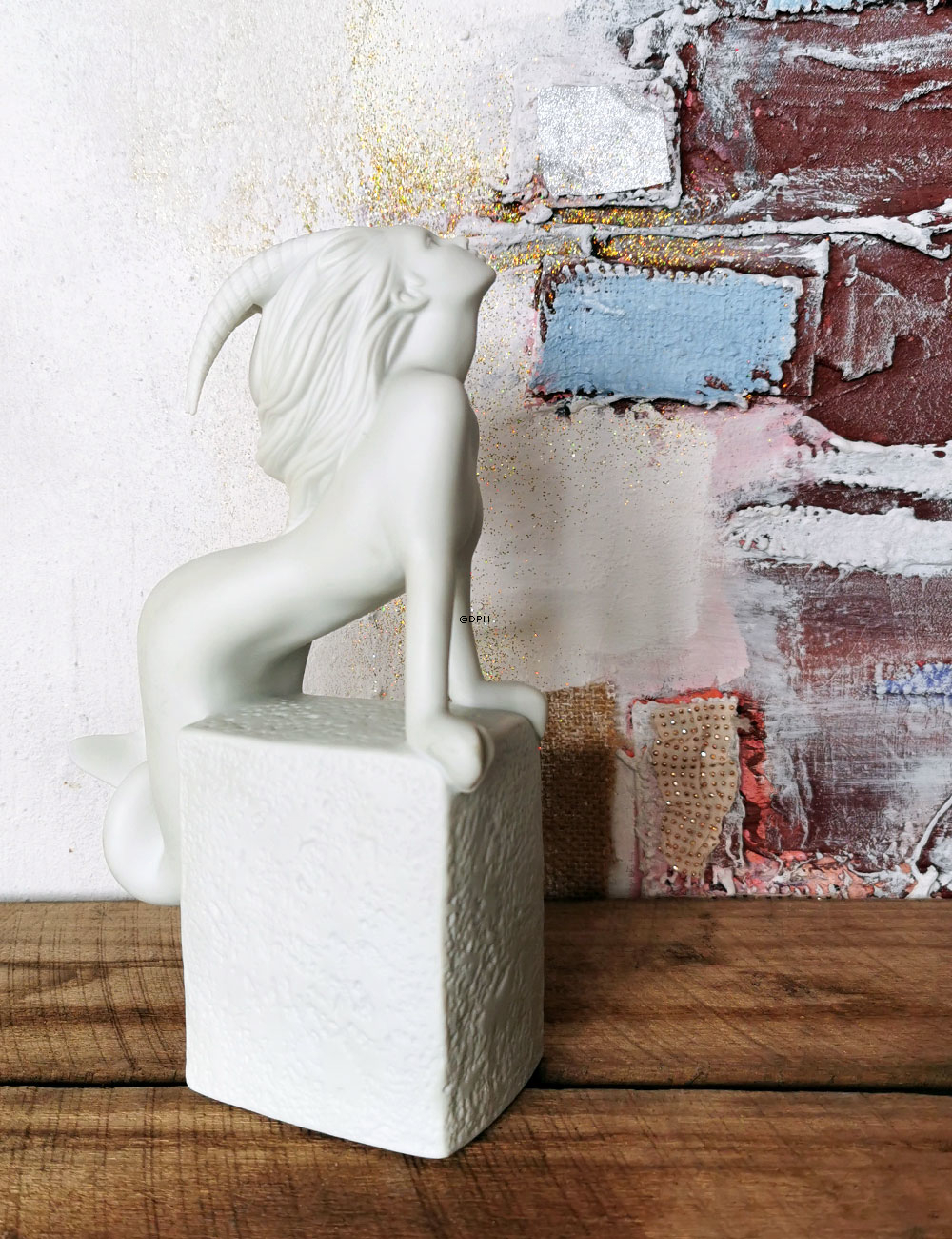 Gammel Christel Stjernetegnsfigur, Stenbuk (21. december til 19. januar), Royal Copenhagen figur nr. 1249099 (Udgået model)