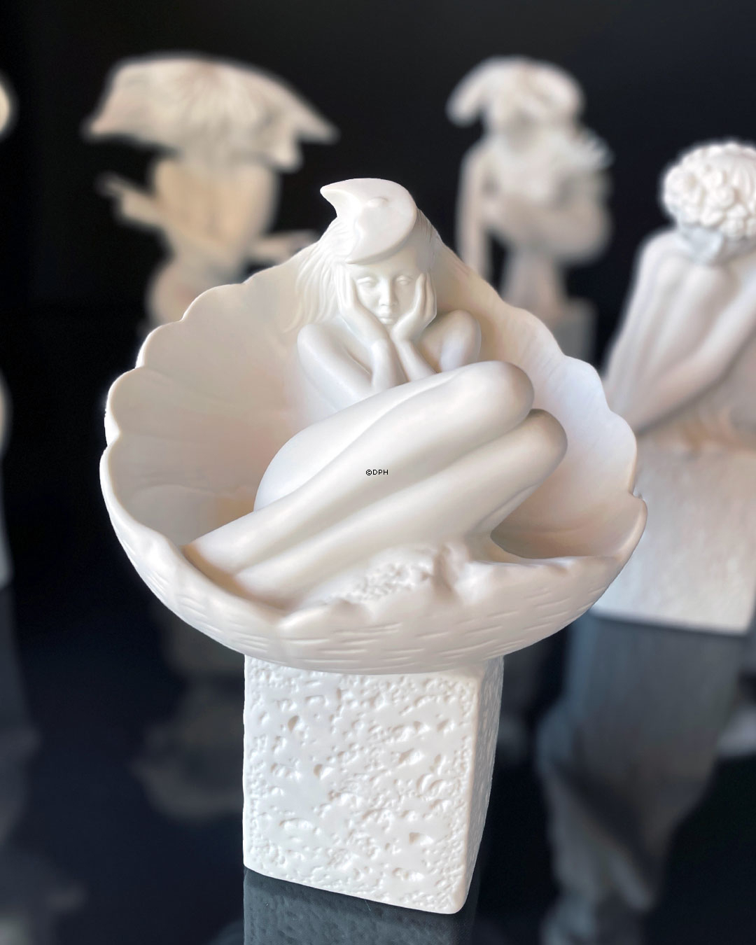 Christel Stjernetegnsfigur, Krebs (22. juni til 22. juli), Royal Copenhagen figur nr. 1249105