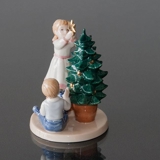 Clara & Peter schmücken den Weihnachtsbaum, Royal Copenhagen Figur Nr. 150