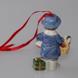 Figurornament 2005, Mädchen mit Geschenken, Bing & Gröndahl