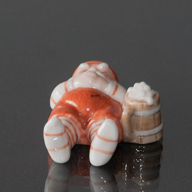 Nisse der sover, Royal Copenhagen jule figur nr. 176