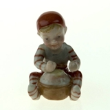 Pixie with rice pudding, Royal Copenhagen Christmas figurine no. 178