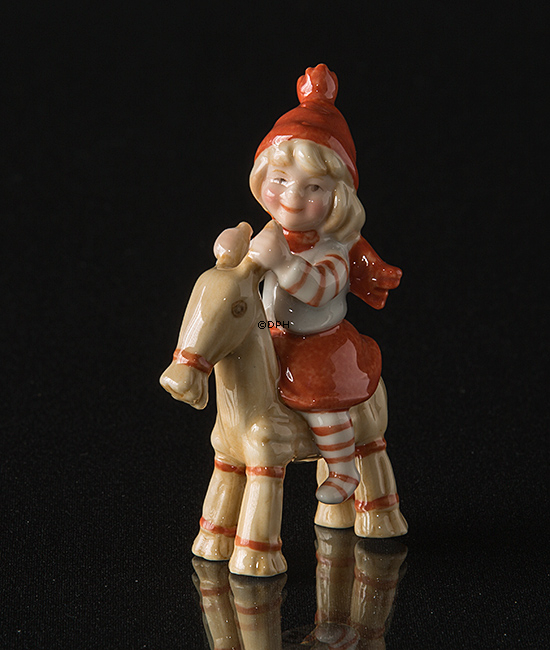 Nisse med gedebuk, Royal Copenhagen jule figur nr. 180