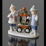 Clara & Peter with barrel organ, Royal Copenhagen figurine no. 220
