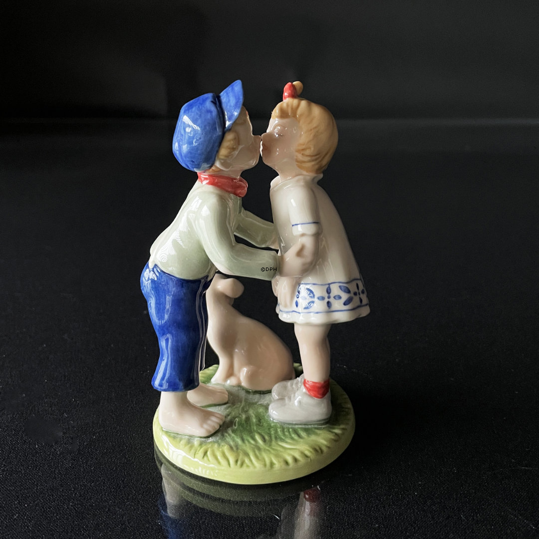 Svinedrengen, Royal Copenhagen figur nr. 227