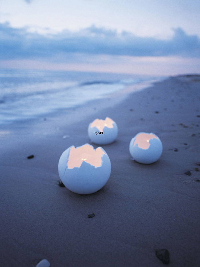 Lille hvid Globe skål, Royal Copenhagen nr. 240