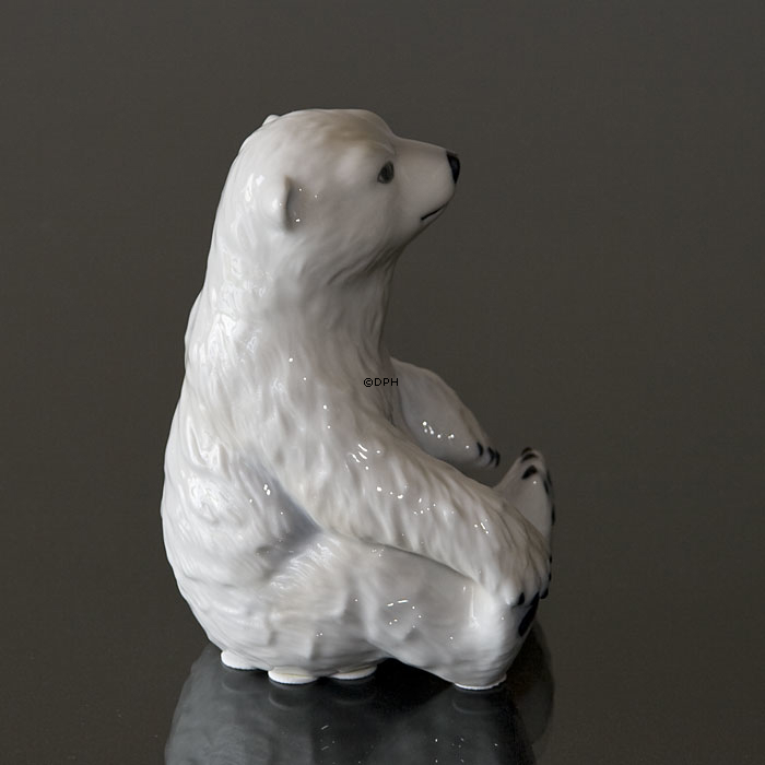 Isbjørneunge, Royal Copenhagen figur nr. 323