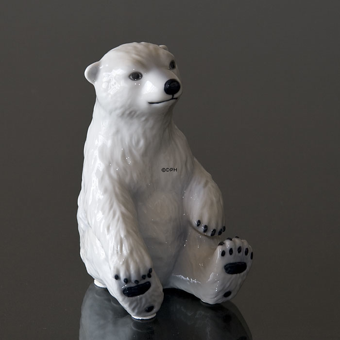 Isbjørneunge, Royal Copenhagen figur nr. 323