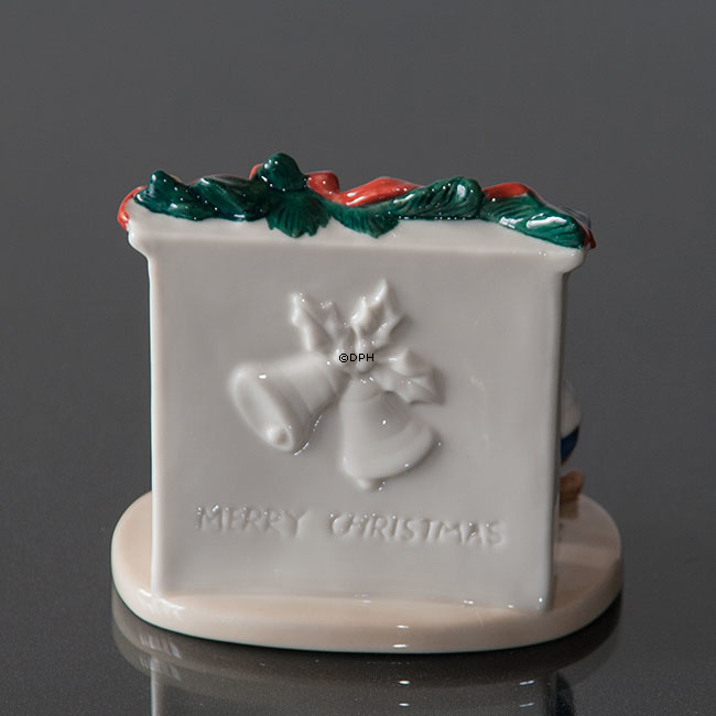 Clara og Peter ved kaminen, Royal Copenhagen figur nr. 411