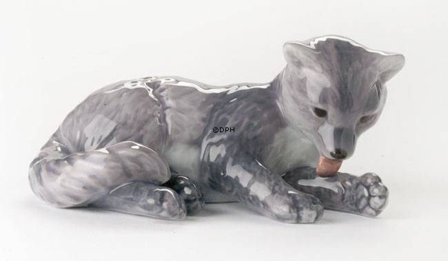 Polarræveunge, Royal Copenhagen figur nr. 446