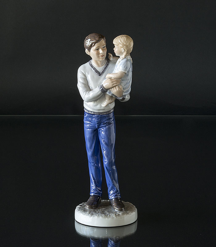 Far med pige på armen, Royal Copenhagen figur nr. 547