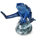 Blå frø, siddende på sten, Royal Copenhagen figur nr. 557