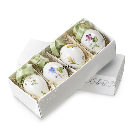 4 forskellige påskeæg med forårsblomster, Royal Copenhagen påskeæg 2010