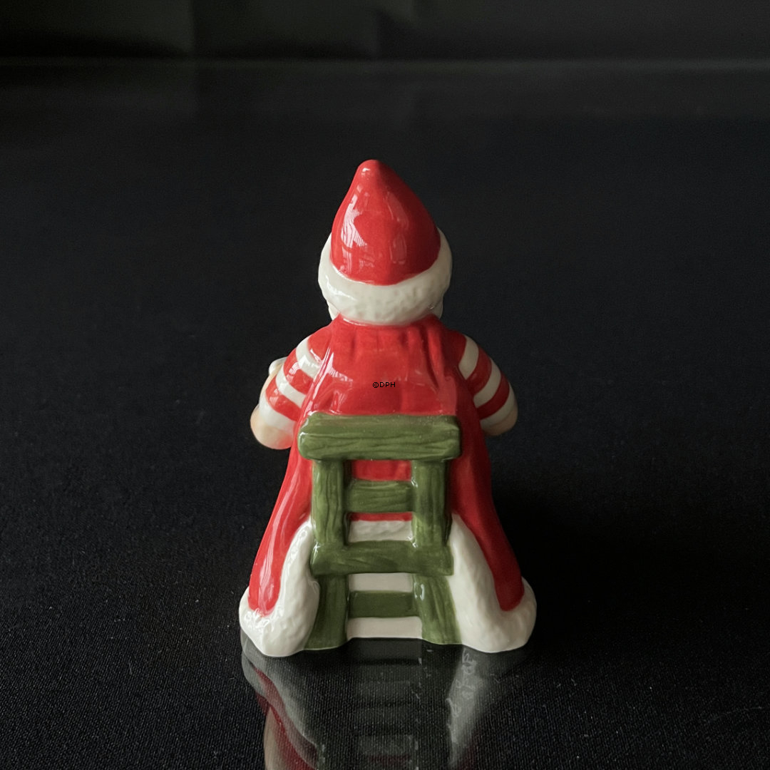 Årets Julemand 2014, Julemanden tager fodbad Royal Copenhagen