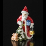 2016 The Annual Santa, Santa with hare and lantern, figurine