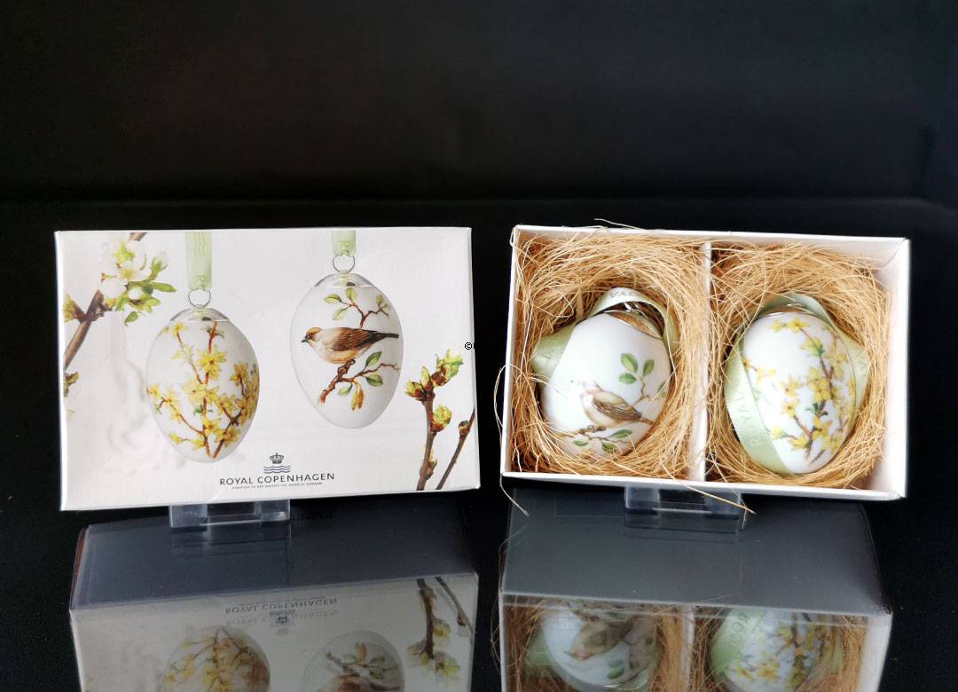 Påskeæg med forsynthia og munk, 2 stk., Royal Copenhagen påskeæg 2011