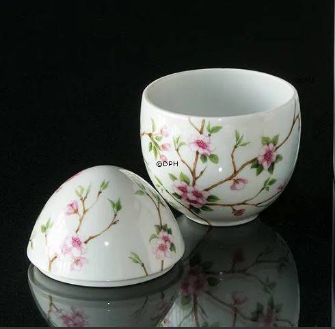 Stående bonbonniere med kirsebær, Royal Copenhagen påskeæg 2018 (uden kasse)